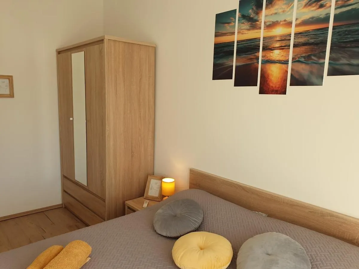Apartman Anabella Rovanjska 0*,